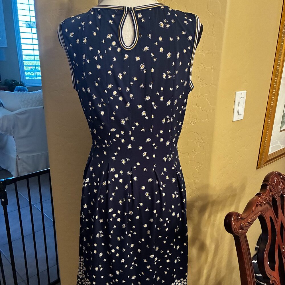 Max Studio Blue w/Border Printed Fit & Flare Dress - Size M - Picture 3 of 10